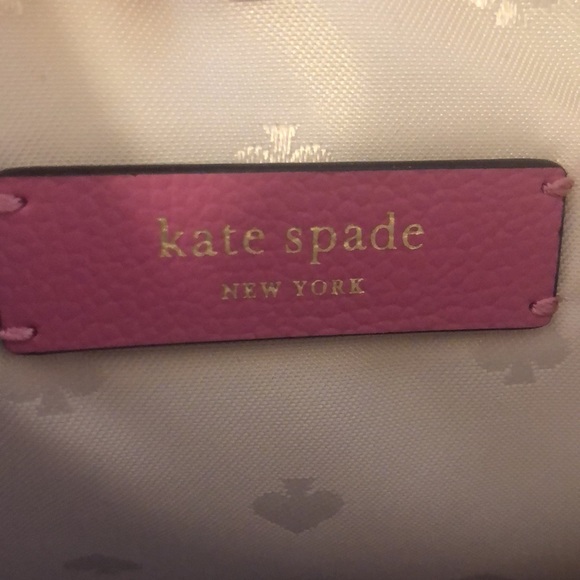 Kate Spade Gusset Crossbody - Needs Repair - Picture 5 of 14